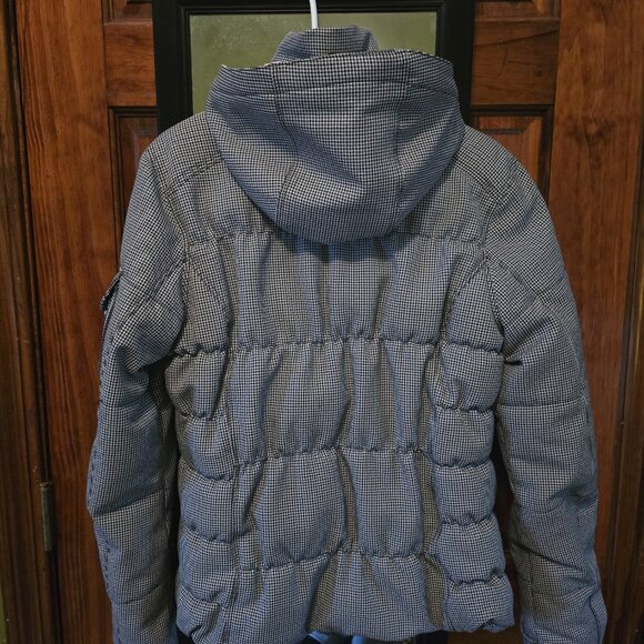 Obermeyer Women's Ski/Snowboard Jacket - Picture 12 of 14